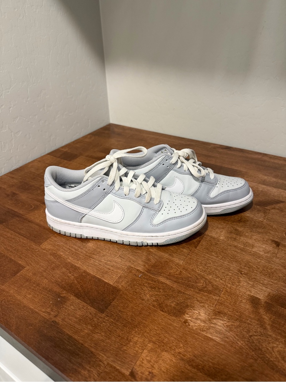 Nike Dunks Low-Top Sneakers in Light Gray and White (6.5 Y/ 8 W)